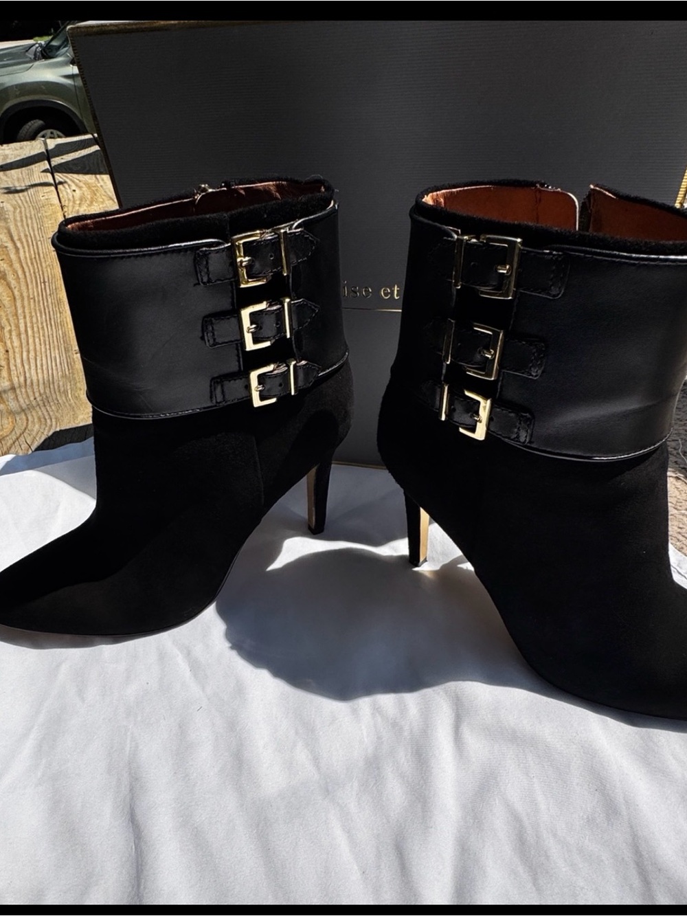 Louise et Cie Lorena Black Leather Suede Buckle Ankle Booties Heels 9.5 stiletto